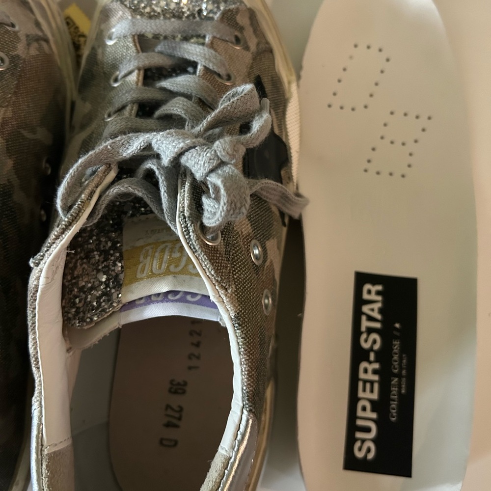 Golden Goose Camo Black Star 39 HTF Sneakers with Orange Soles! - Picture 3 of 11